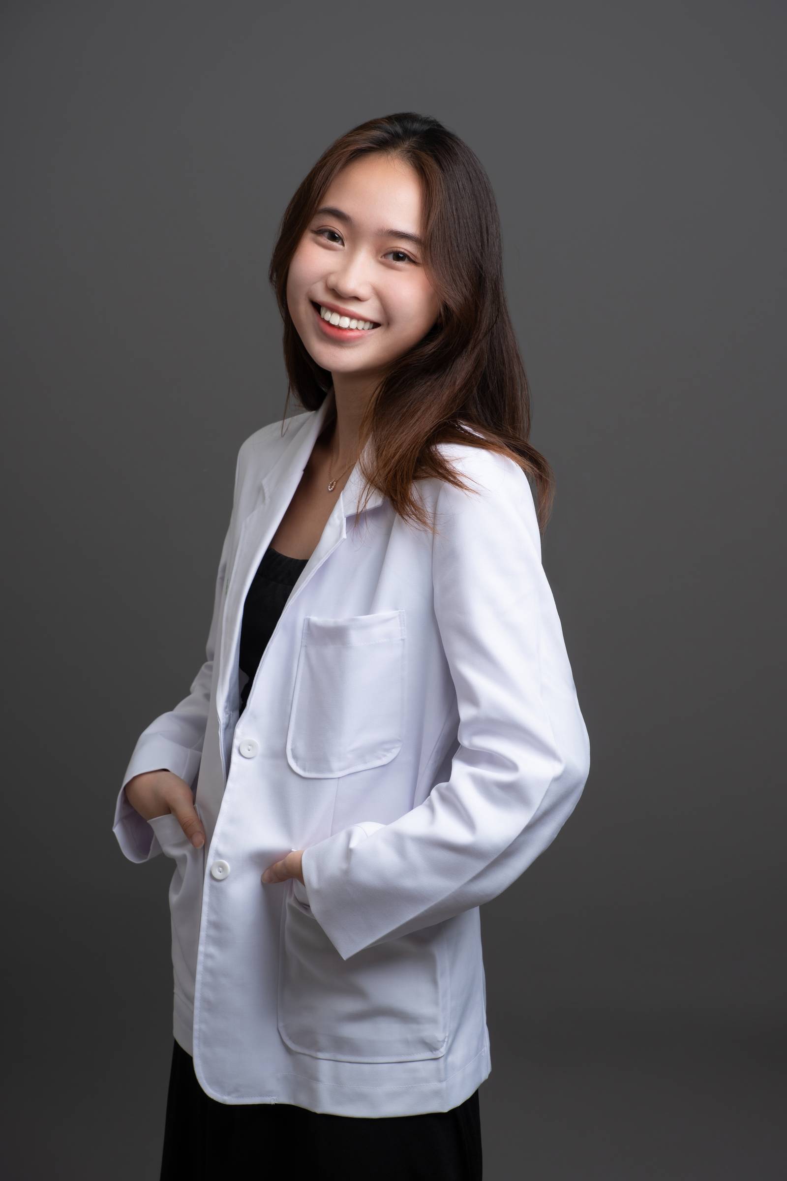 醫師袍照範例 1